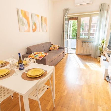 "Marconi Apt With Terrace" 30 Min From Colosseo Esterno foto